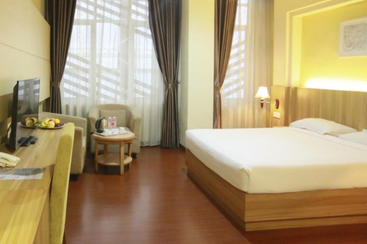 Utc Dago Hotel บันดุง ภายนอก รูปภาพ