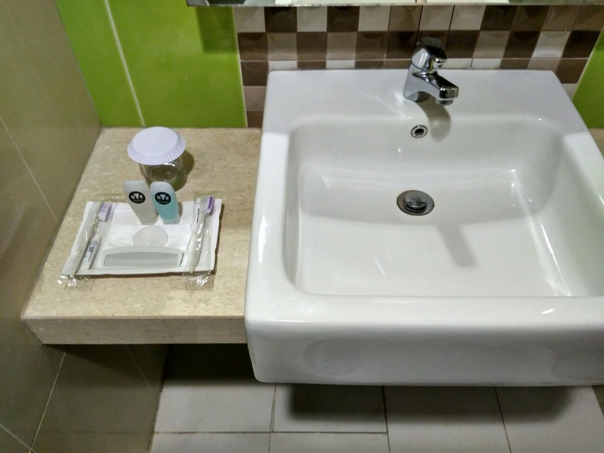 Utc Dago Hotel บันดุง ภายนอก รูปภาพ